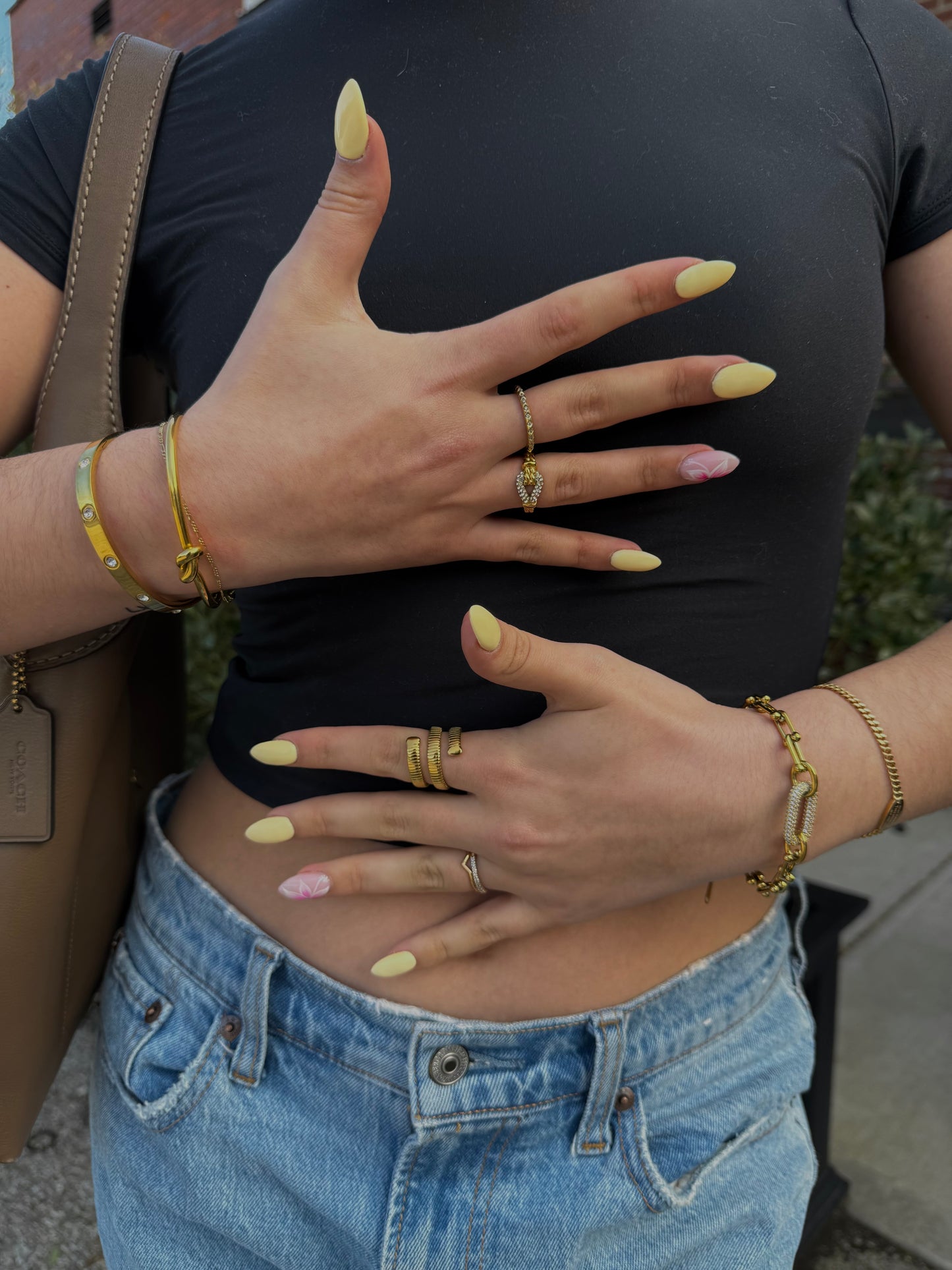 BUCKLE ME RING (GOLD)